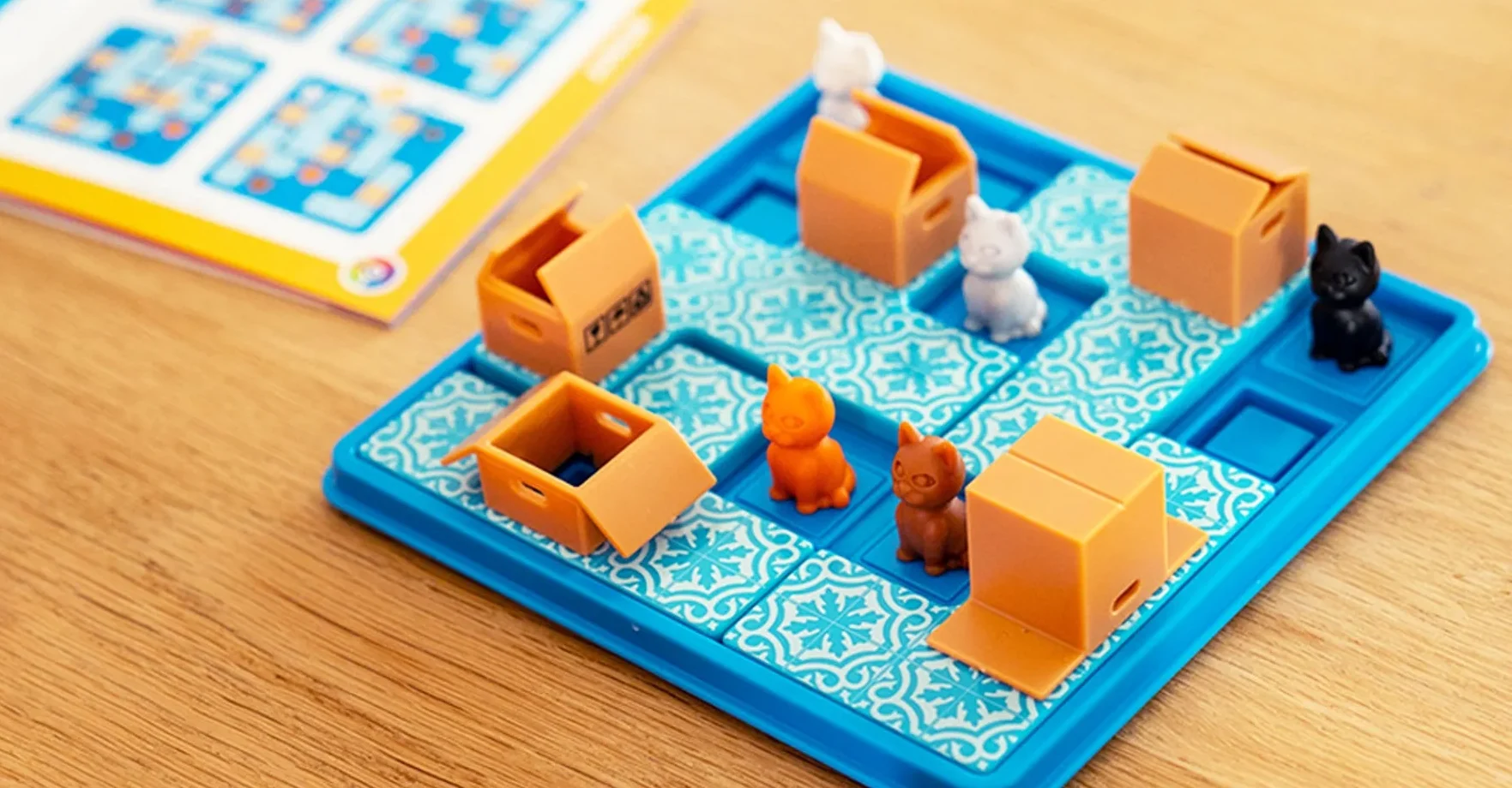 Gatos y Cajas: lógica felina en formato bolsillo